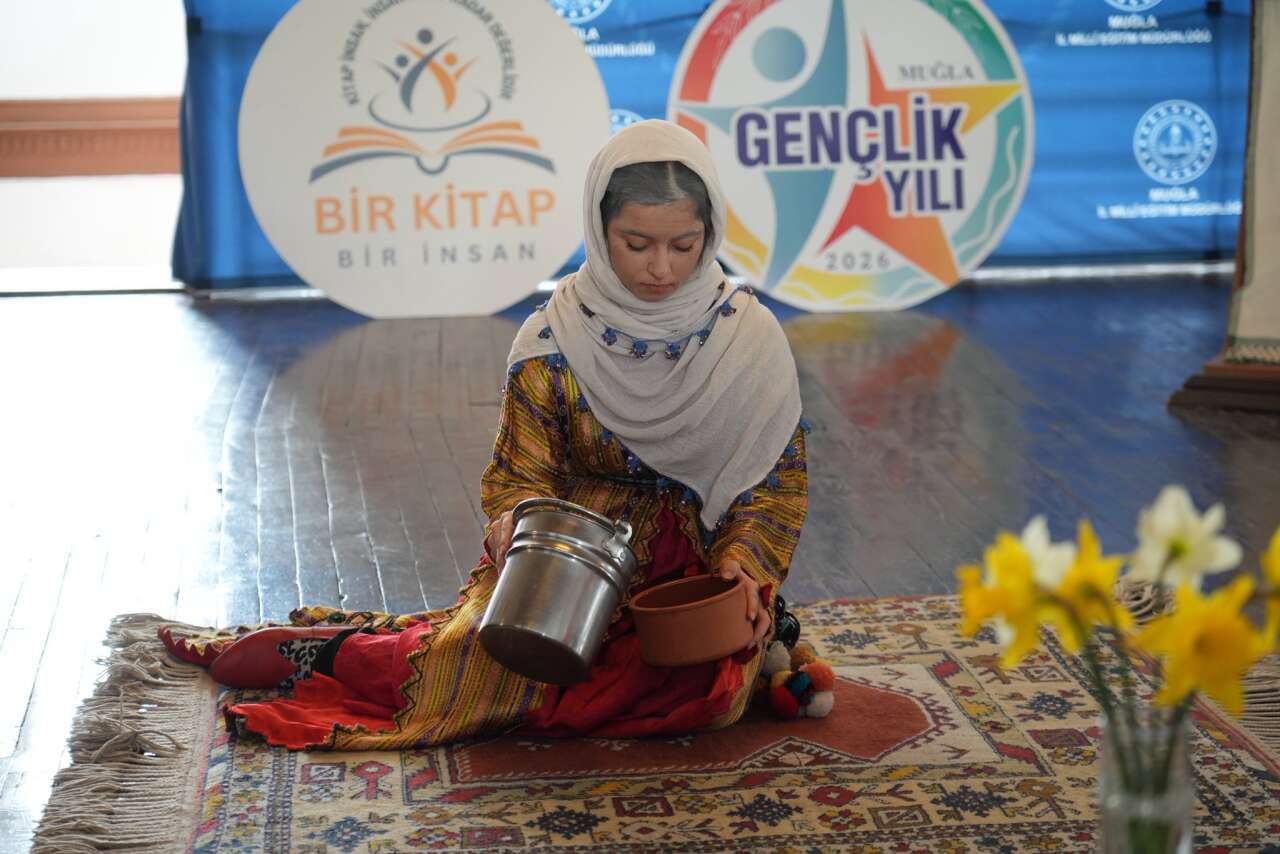 “Söz Sahneye Çıkıyor” ile Muğla’nın Kültürel Mirası Gençlerin Yorumuyla Sahnelendi 3